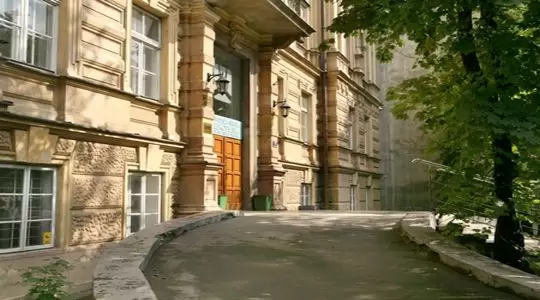 Trwa uzupełniający nabór na studia w WSE w Krakowie