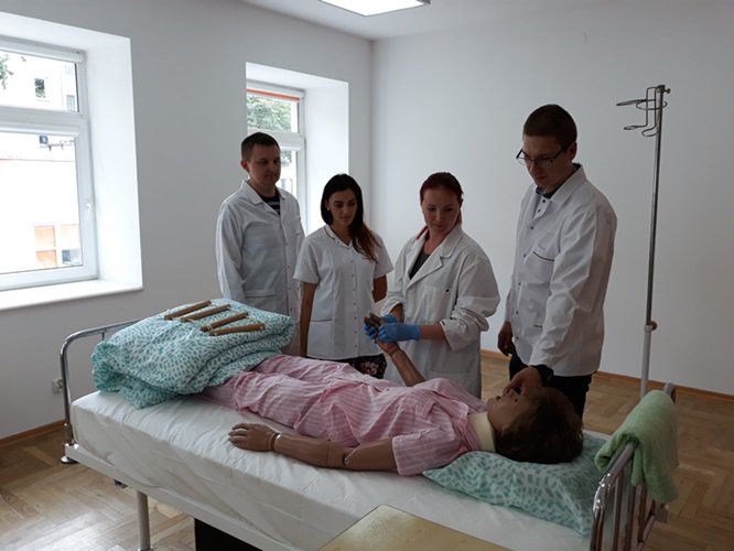 Społeczna Akademia Nauk W łodzi Uczelnia Społeczna Akademia Nauk (SAN) Łódź