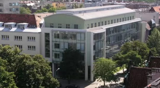 Hałasy i wibracje w przemyśle na Politechnice Wrocławskiej