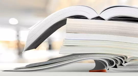 Sukces periodyków naukowych Uczelni Łazarskiego  Wysoka punktacja na liście MNiSW