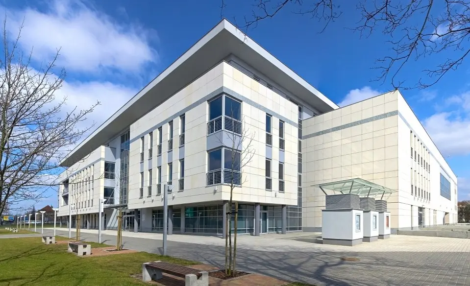 Które kierunki są najdroższe a które najtańsze w tym mieście.