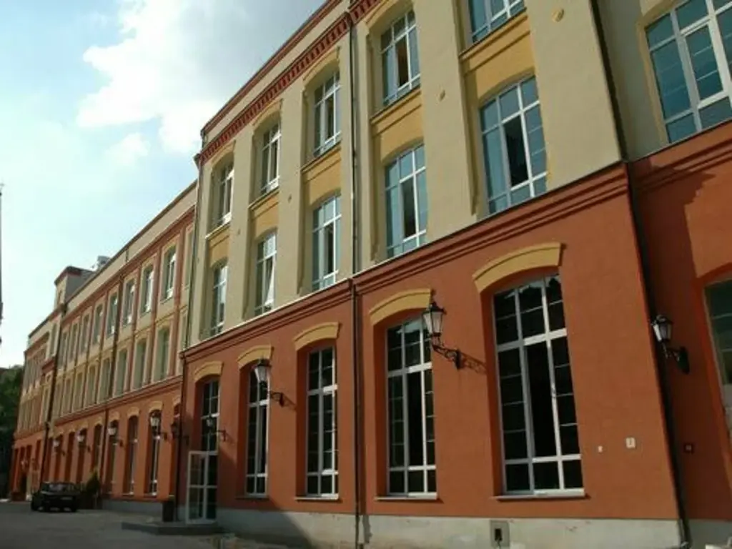 Uczelnie biznesowe i ekonomiczne