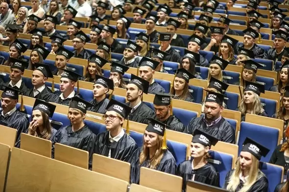 Uroczystosc wreczenia dylopomow