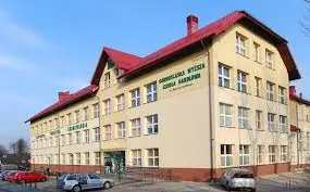 Uczelnie społeczne, humanistyczne i medyczne