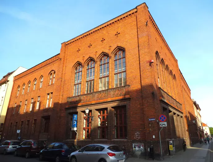 uczelnia prywatna torunska szkola wyzsza