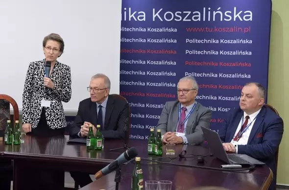 rektor PKosz