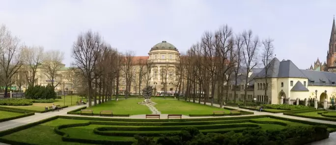 Najdroższe kierunki studiów w Poznaniu w roku akademickim 2021/2022