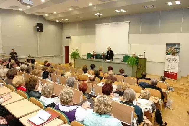 6. Uniwersytet Komisji Edukacji Narodowej