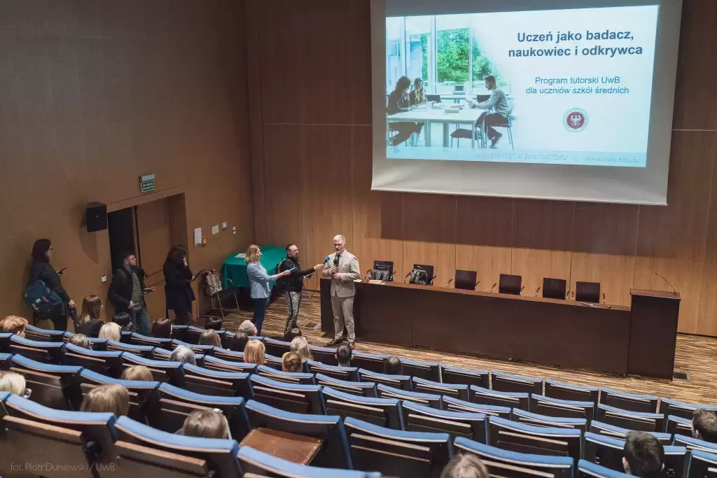 3. Uniwersytet w Białymstoku (UWB)