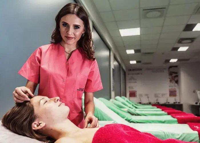 3. Wyższa Szkoła Inżynierii i Zdrowia (WSIiZ) w Warszawie