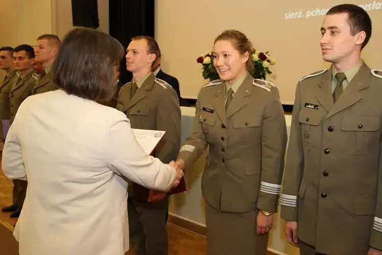 4. WOJSKOWA AKADEMIA TECHNICZNA (WAT) im. Jarosława Dąbrowskiego w Warszawie 