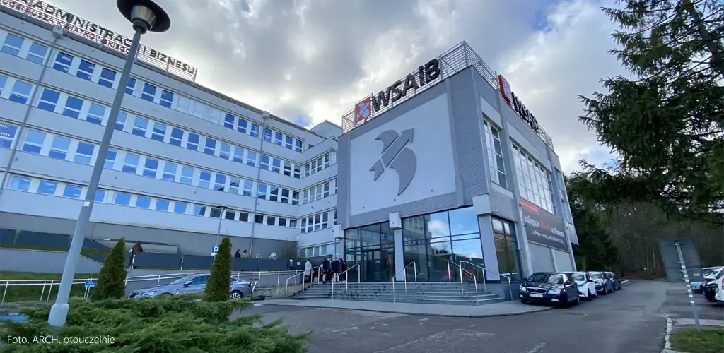 1. Wyższa Szkoła Administracji i Biznesu (WSAiB) im. Eugeniusza Kwiatkowskiego w Gdyni
