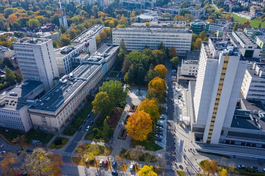 W jakim terminie odwiedzić uczelnie w Lublinie?