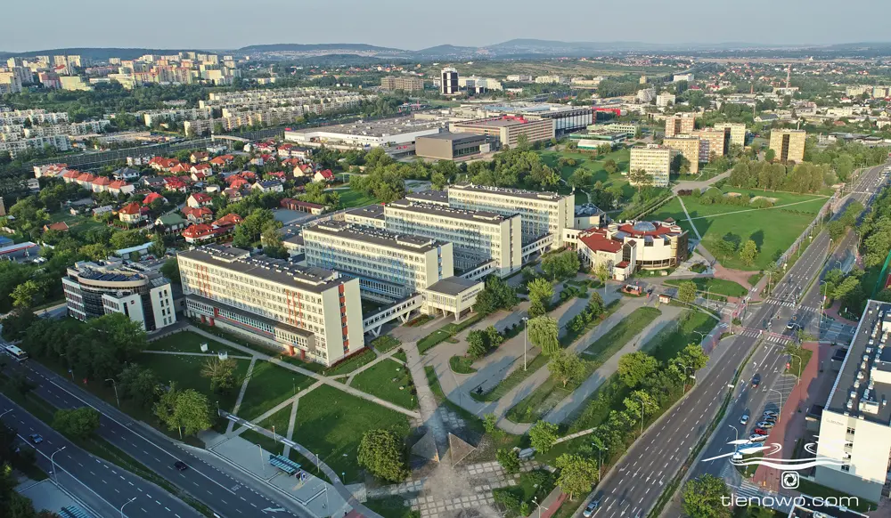 Kiedy warto osobiście sprawdzić kampus?