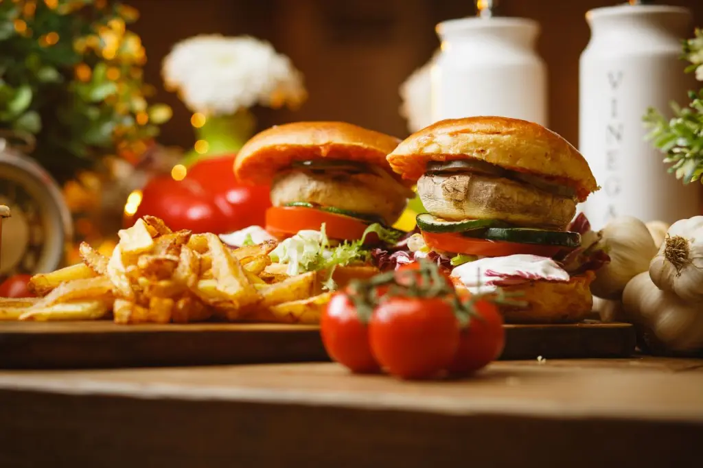 Z czego robi się wege burgery i czy smakują jak mięsne?