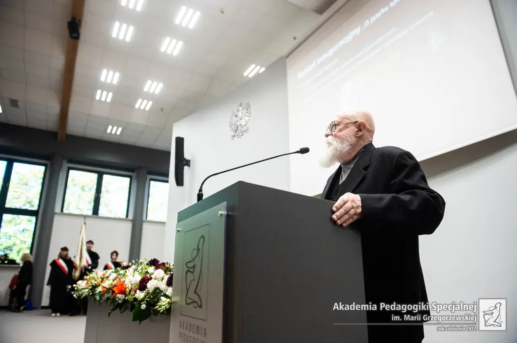 Co jest specjalnego w słowie "specjalny" wg prof. Jerzego Bralczyka? Inauguracja w APS 1.10.2026, 10:48