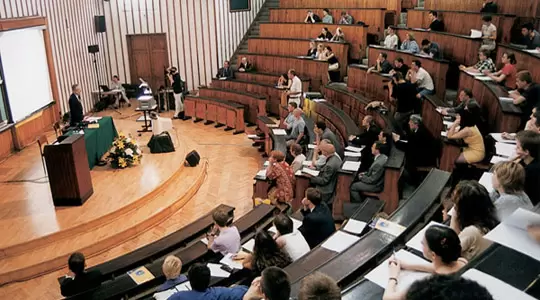 Studenci SGH pomagają młodzieży z trudnym startem – 6-8 grudnia 2012