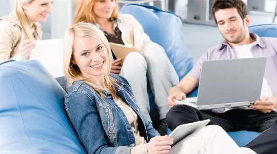 Jak komunikują się studenci?