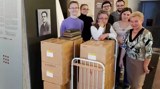 Z USA do Polski przyleciały 3 tysiące książek w jidysz