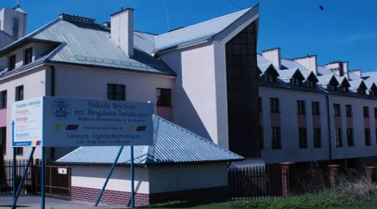 Zarządzanie oświatą w Szkole Wyższej im. Bogdana Jańskiego w Krakowie