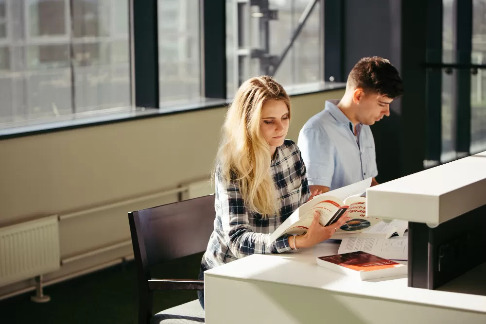 Jak oceniacie pracę Dziekanatów?