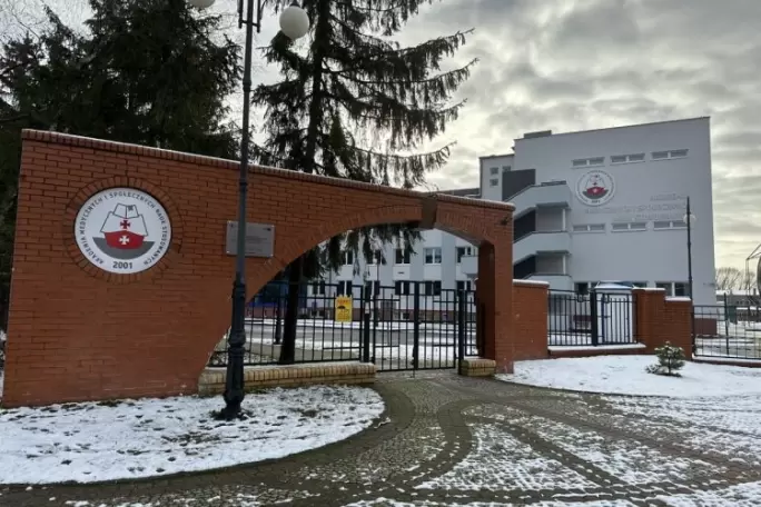 Zdjęcie uczelni - Akademia Medycznych i Społecznych Nauk Stosowanych