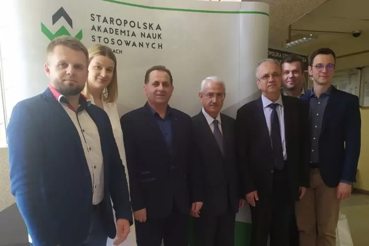 Galeria Staropolska Akademia Nauk Stosowanych w Kielcach