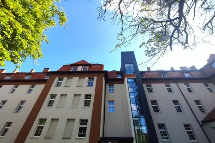 Zdjęcie uczelni - Międzynarodowa Wyższa Szkoła Logistyki i Transportu (MWSLiT) we Wrocławiu