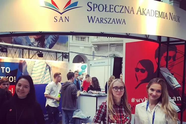 Galeria Społeczna Akademia Nauk (SAN) Warszawa