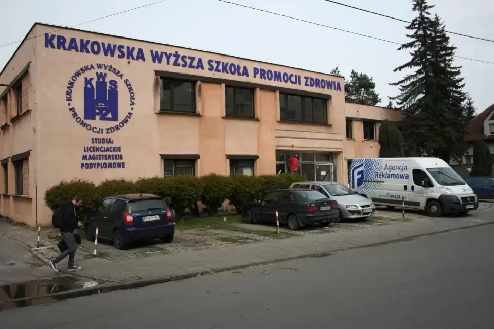 fasada budynku kwspz