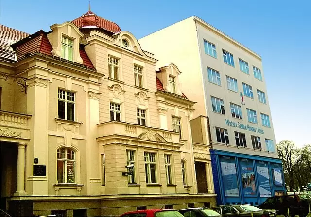 Zdjęcie uczelni - WSHIU Akademia Nauk Stosowanych w Poznaniu