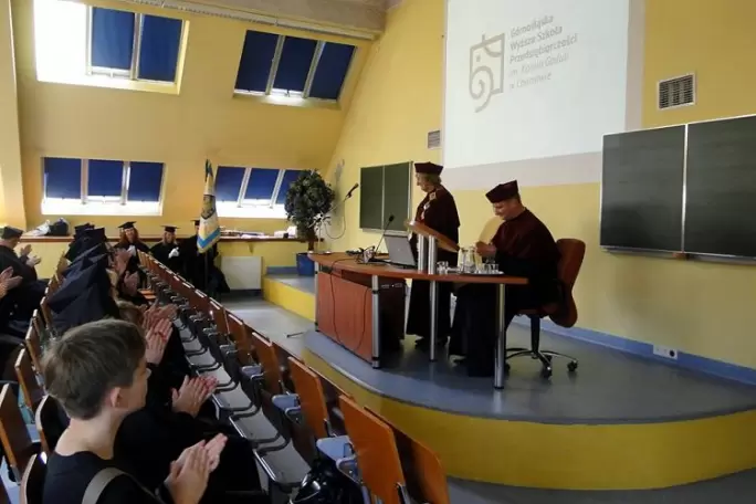 Zdjęcie uczelni - Górnośląska Wyższa Szkoła Przedsiębiorczości (GWSP) im. Karola Goduli