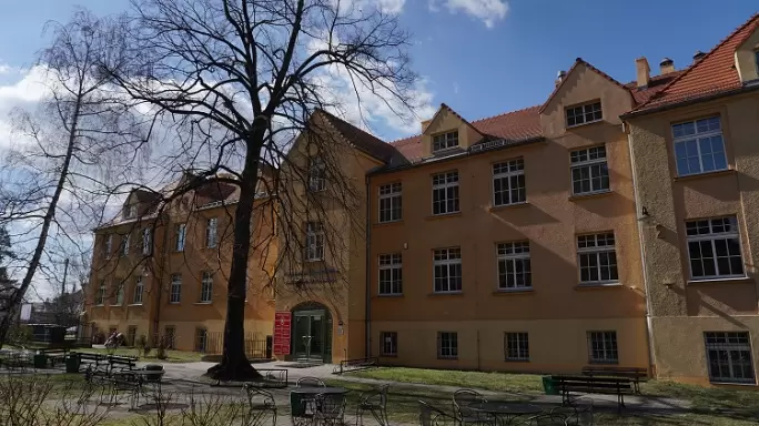 Zdjęcie uczelni - Akademia Techniczno-Informatyczna w Naukach Stosowanych (ATINS)