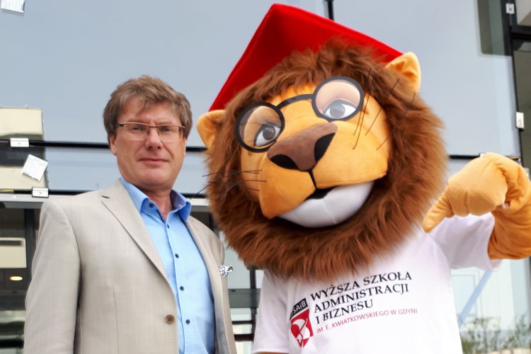 Galeria Wyższa Szkoła Administracji i Biznesu (WSAiB) im. Eugeniusza Kwiatkowskiego w Gdyni
