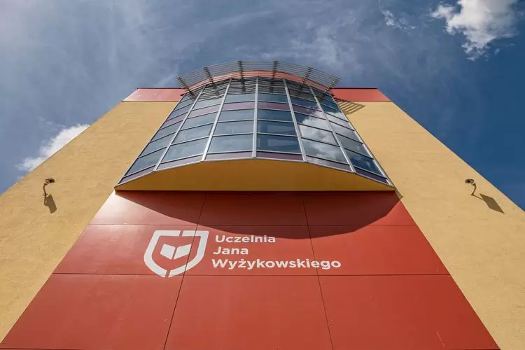 Galeria Uczelnia Jana Wyżykowskiego (UJW) w Polkowicach