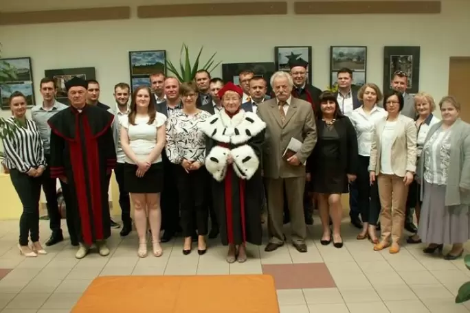 Zdjęcie uczelni - Europejska Uczelnia Społeczno-Techniczna im. Roberta Schumana w Radomiu