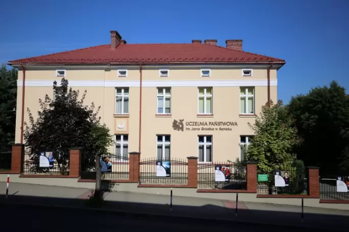 Zdjęcie uczelni - Uczelnia Państwowa im. Jana Grodka w Sanoku