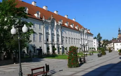 Zdjęcie uczelni - Politechnika Wrocławska (PWr) - Filia w Jeleniej Górze