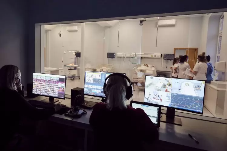 Galeria Akademia Humanistyczno-Ekonomiczna (AHE) w Łodzi