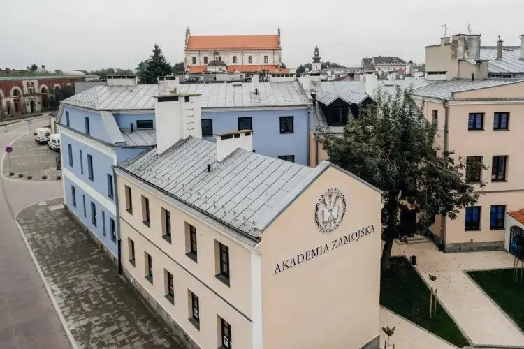 Zdjęcie - Akademia Zamojska