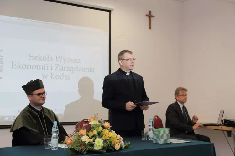 Galeria Szkoła Wyższa Ekonomii i Zarządzania w Łodzi (SWEiZ)