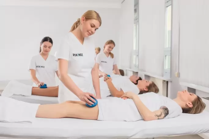 Zdjęcie uczelni - Wyższa Szkoła Kosmetyki i Nauk o Zdrowiu (WSKiNoZ)