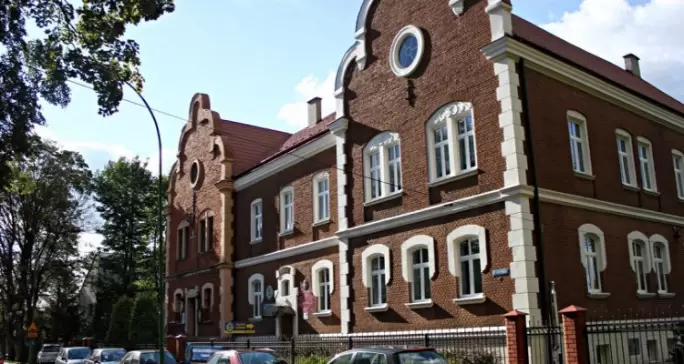 Zdjęcie uczelni - Wyższa Szkoła Gospodarki i Zarządzania (WSGiZ) w Mielcu