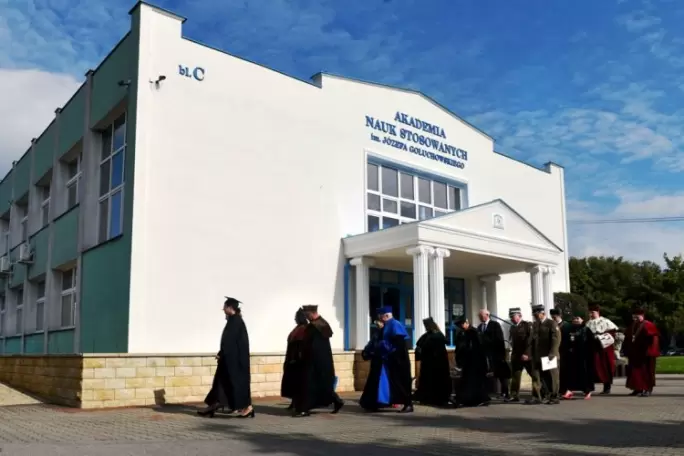 Zdjęcie uczelni - Akademia Nauk Stosowanych im. Józefa Gołuchowskiego