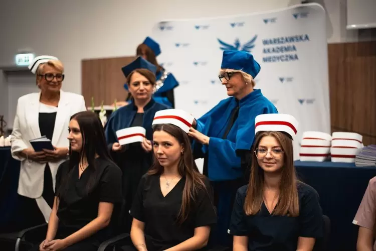 Galeria Warszawska Akademia Medyczna Nauk Stosowanych
