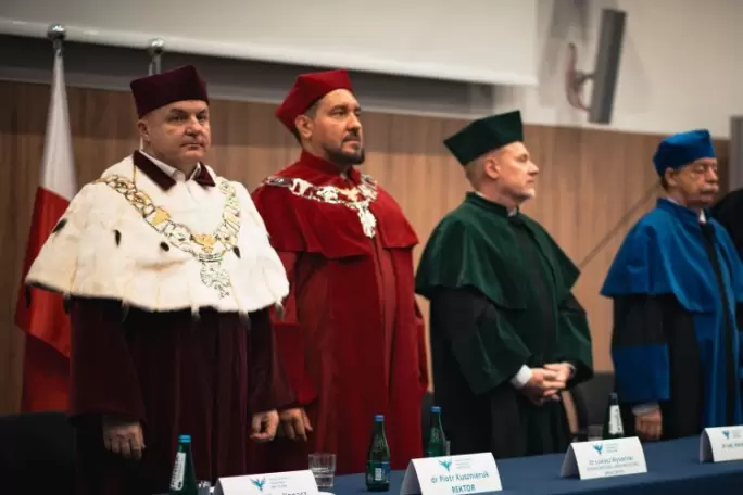 Zdjęcie uczelni - Warszawska Akademia Medyczna Nauk Stosowanych