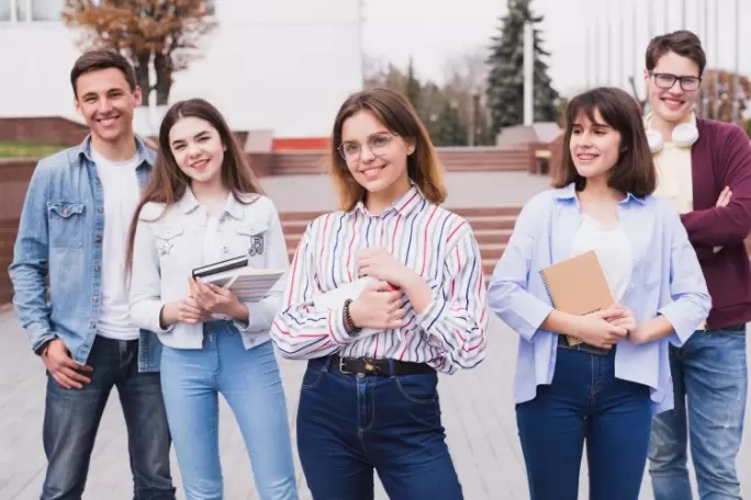 Zdjęcie uczelni - Uczelnia Biznesu i Nauk Stosowanych Varsovia - Filia w Rzeszowie