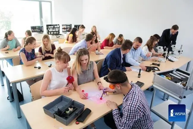 WSPiA Rzeszowska Szkoła Wyższa - zdjęcie 10