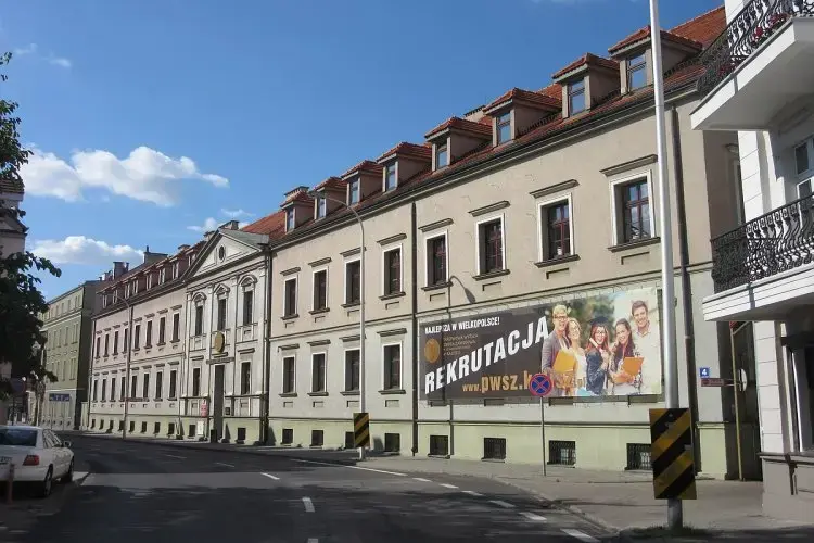 Uniwersytet Kaliski im. Prezydenta Stanisława Wojciechowskiego w Kaliszu - zdjęcie 1