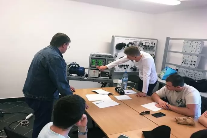 Zdjęcie uczelni - Uczelnia Techniczno-Handlowa (UTH) im. Heleny Chodkowskiej w Warszawie